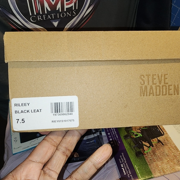 NWB, Lady's Black leather Steve Madden shoes 7.5 - Picture 5 of 6